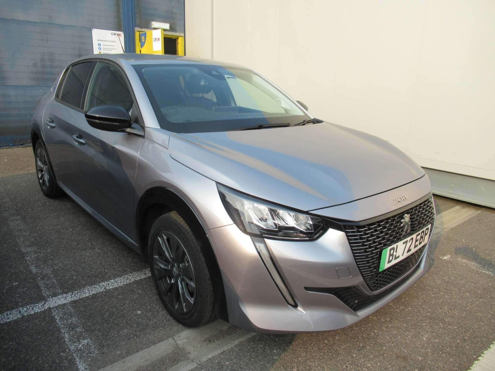 Used Peugeot 208 50kWh Allure Premium + Auto 5dr (7kW Charger)