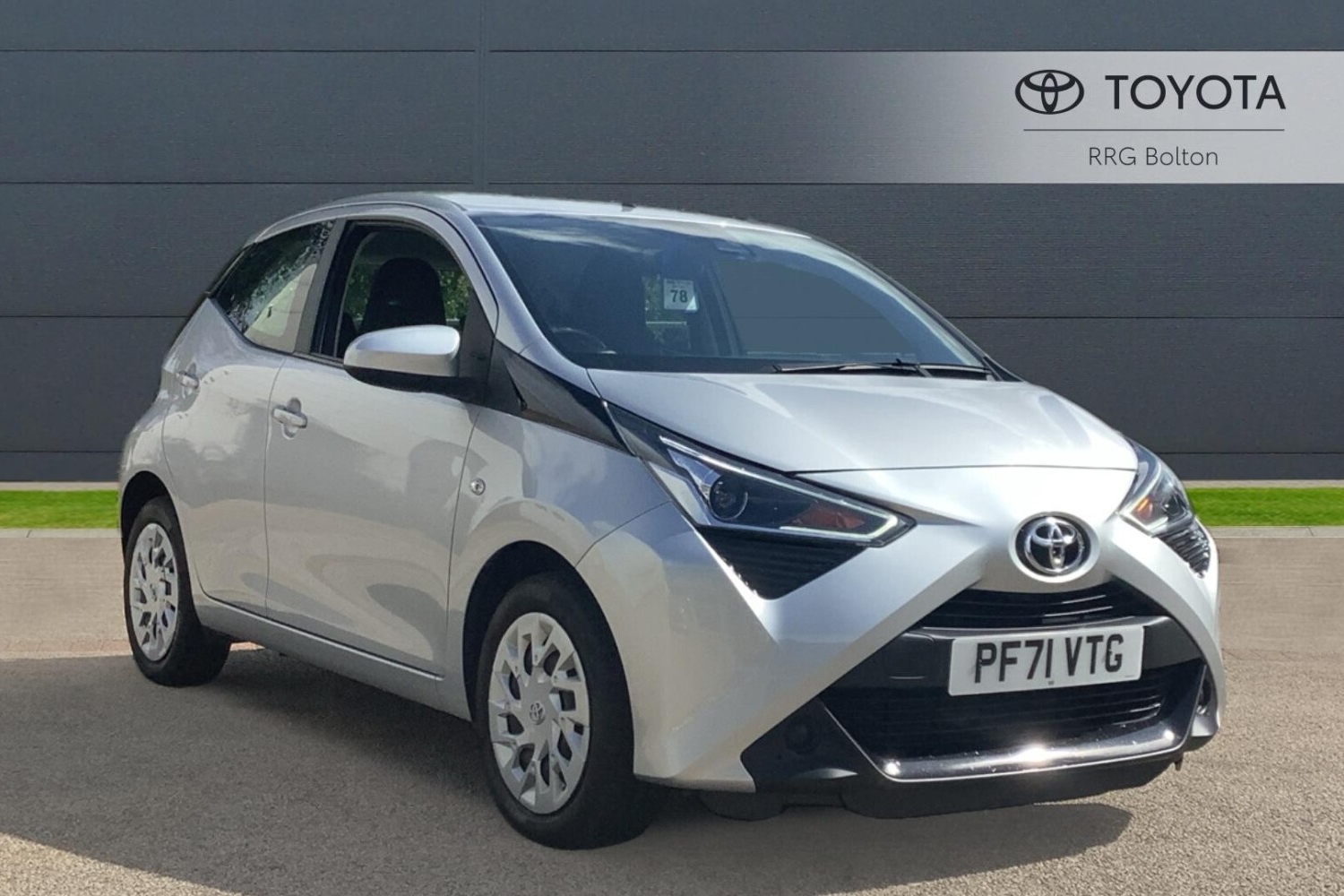 Used Toyota AYGO 1.0 VVT-i x-play Euro 6 (s/s) 5dr