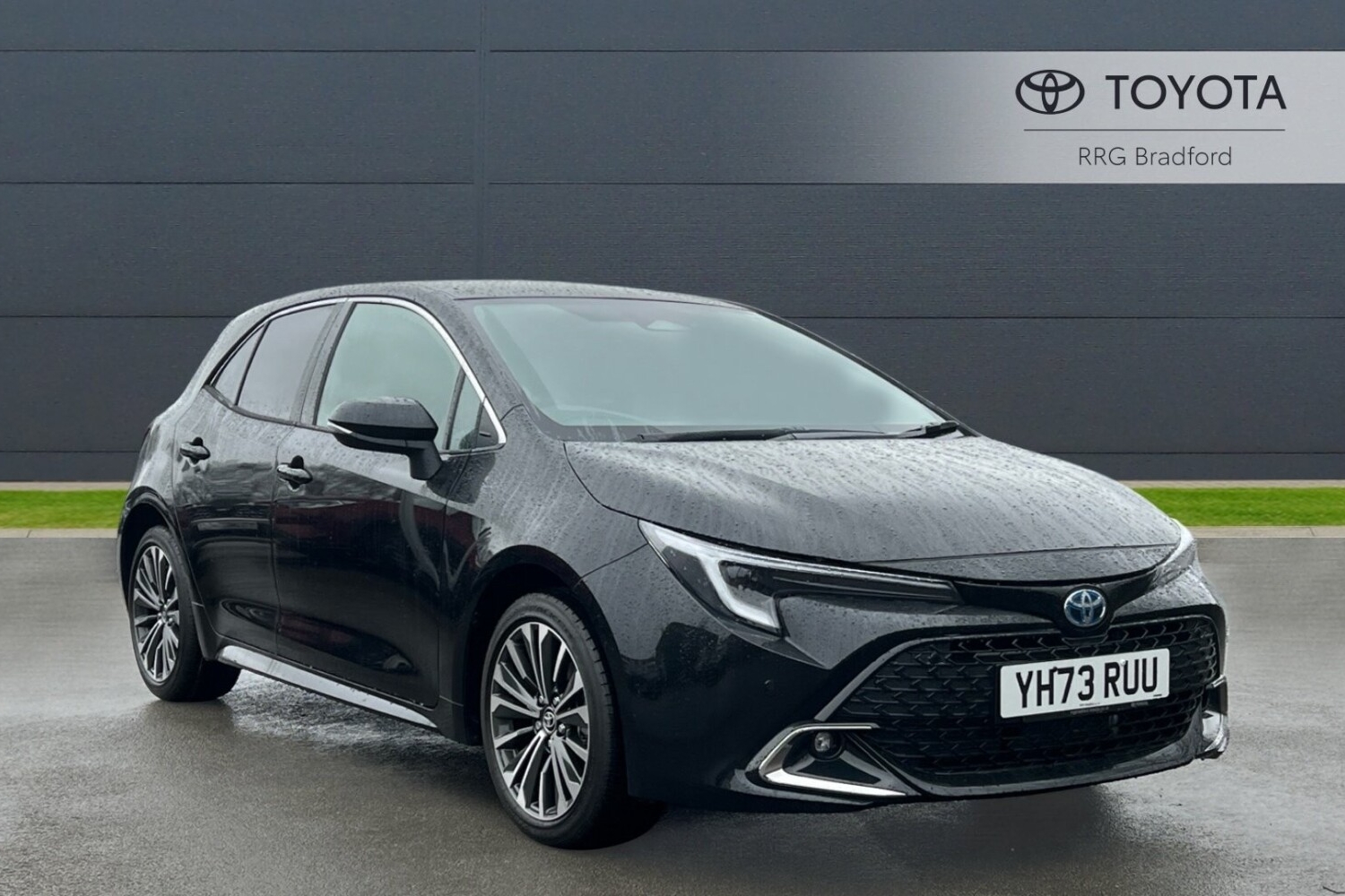 Used Toyota Corolla 1.8 VVT-h Design CVT Euro 6 (s/s) 5dr