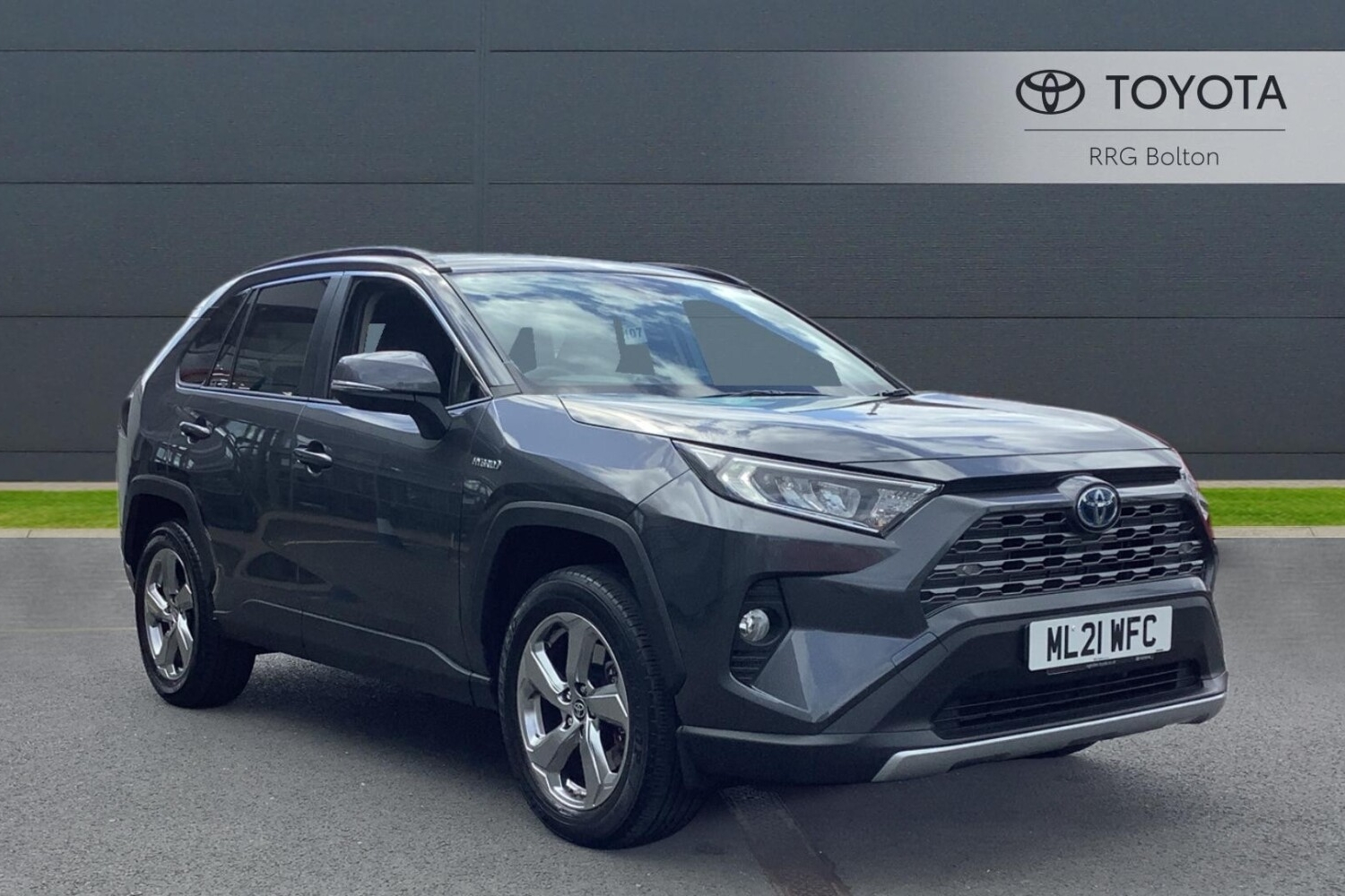 Used Toyota RAV4 2.5 VVT-h Design CVT Euro 6 (s/s) 5dr