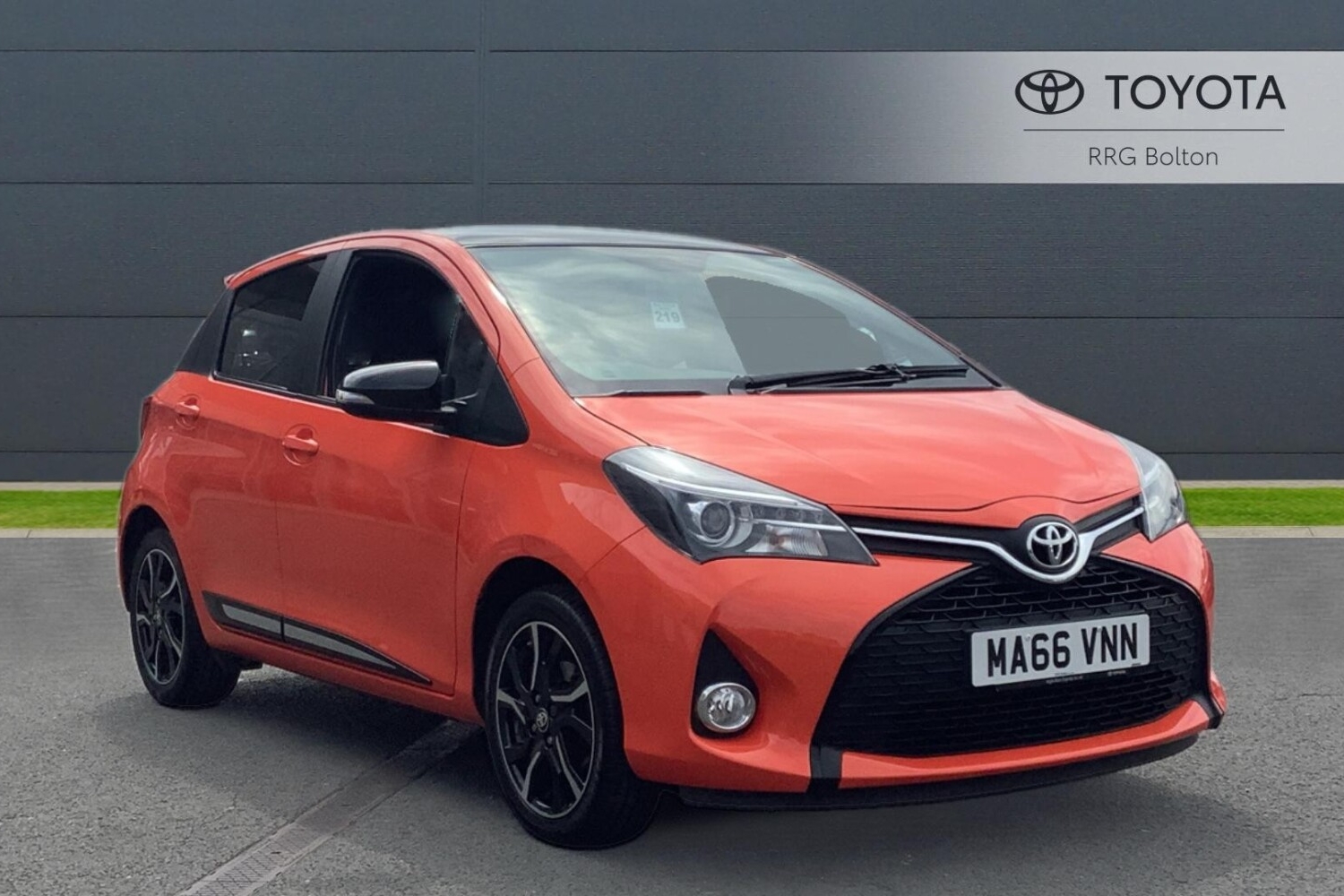 Used Toyota Yaris 1.33 Dual VVT-i Orange Edition Euro 6 5dr