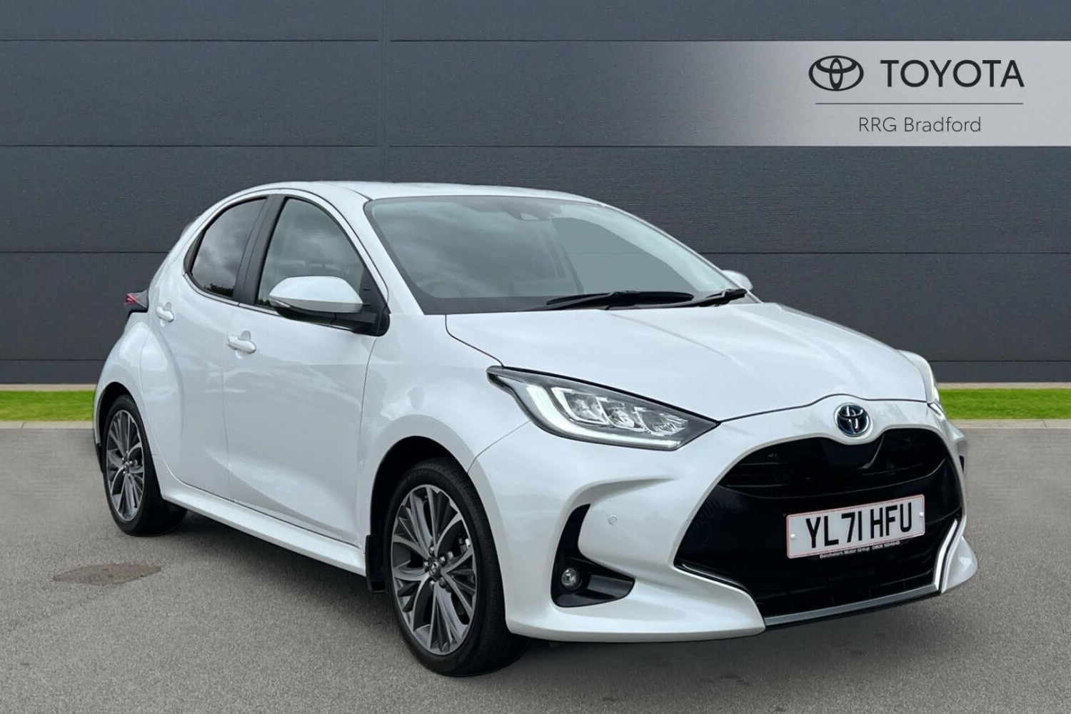 Used Toyota Yaris 1.5 VVT-h Excel E-CVT Euro 6 (s/s) 5dr