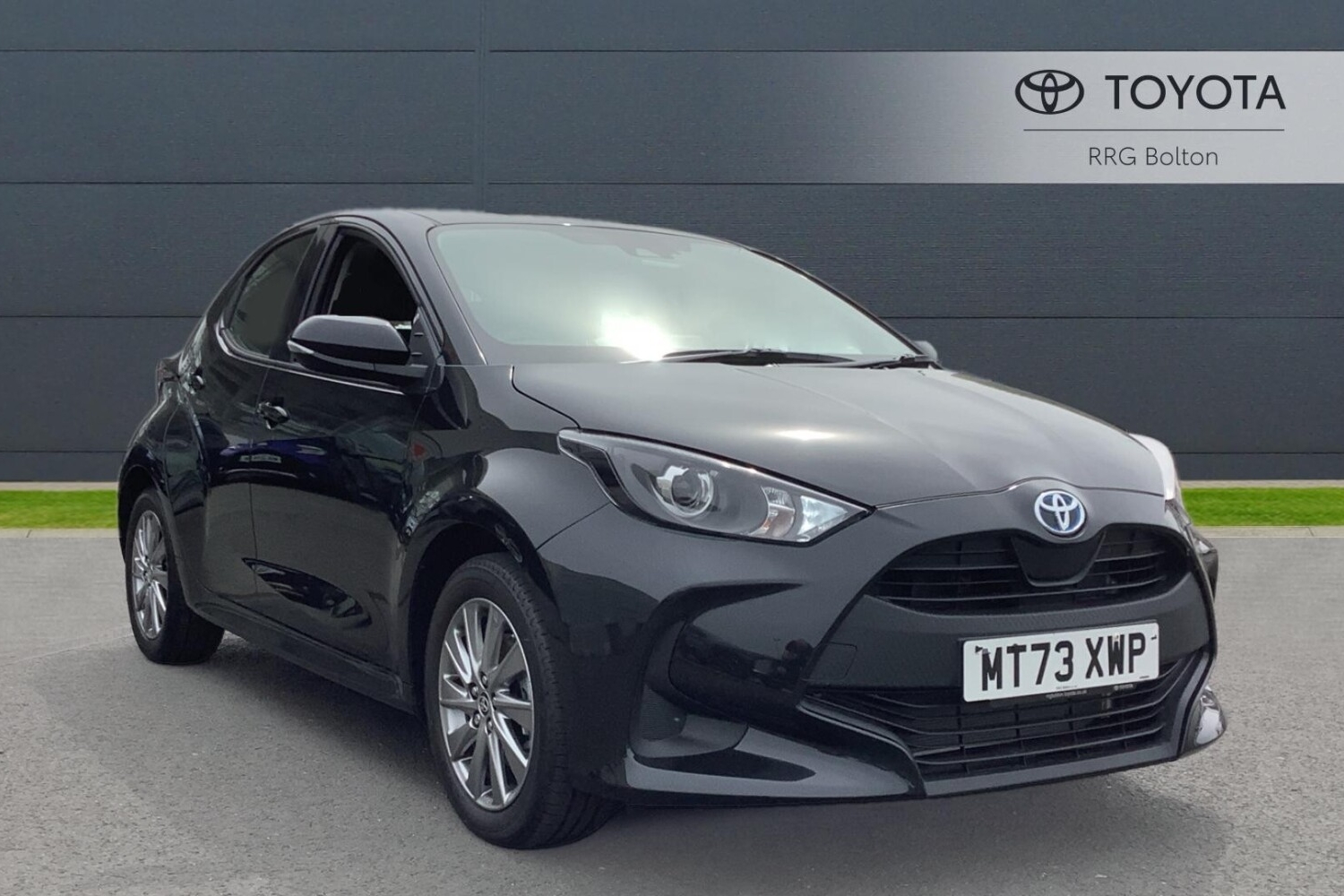 Used Toyota Yaris 1.5 VVT-h Icon E-CVT Euro 6 (s/s) 5dr