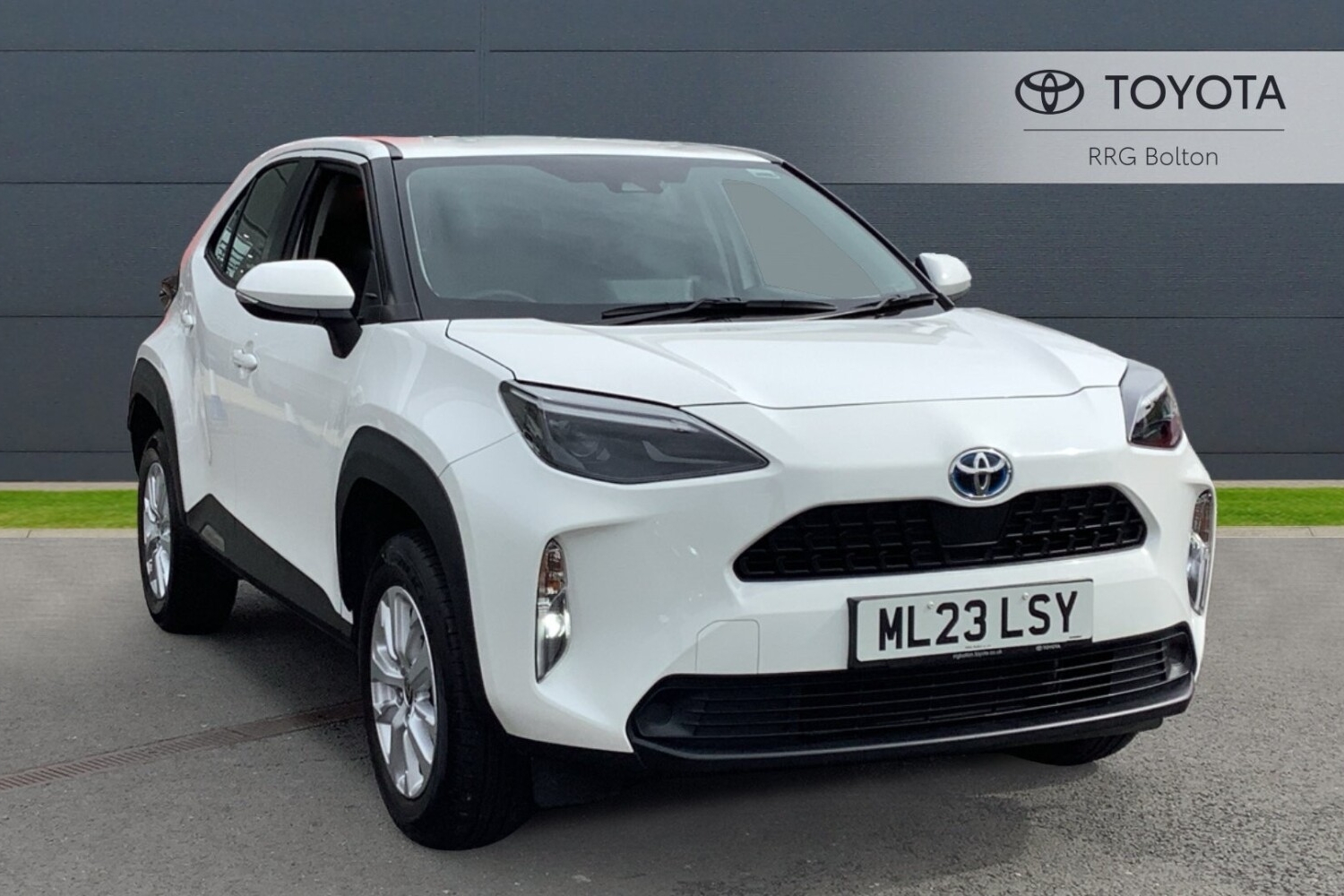 Used Toyota Yaris Cross 1.5 VVT-h Icon E-CVT Euro 6 (s/s) 5dr